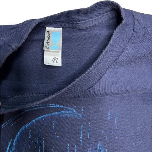 Blue moon rain and woman graphic tee size medium - Picture 2 of 4